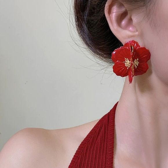 3/$20 Red Dahlia Gold Flower Center Statement Earrings - Picture 5 of 8
